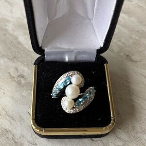 Elegant Pearl and Blue Topaz Gemstone Ring SS Size 8